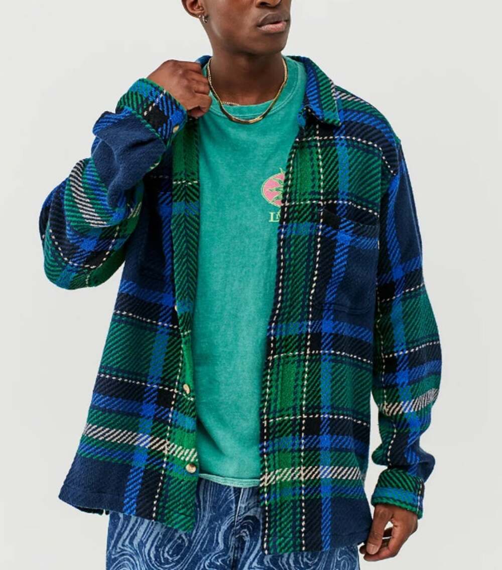 URBAN OUTFITTERS Twill Overshirt Button Up Blue Green Plaid Flannel Mens Size M